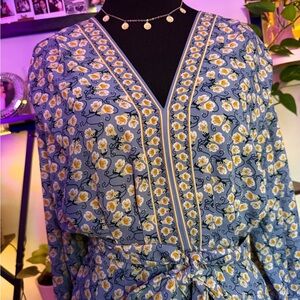 Floral V-Neck blouse with tie